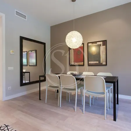 Modern Eixample Apartamento *