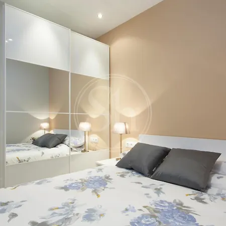 Modern Eixample Lägenhet *